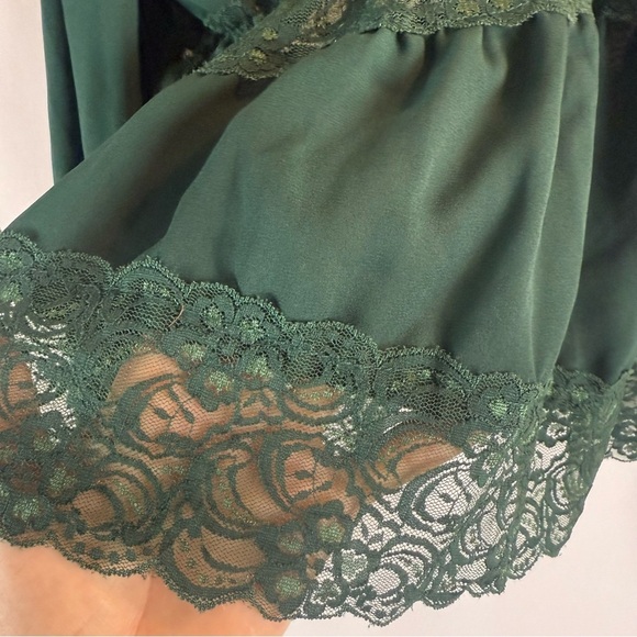 Liberty Love Women Lace green long sleeve blouse Size: L - Picture 12 of 13